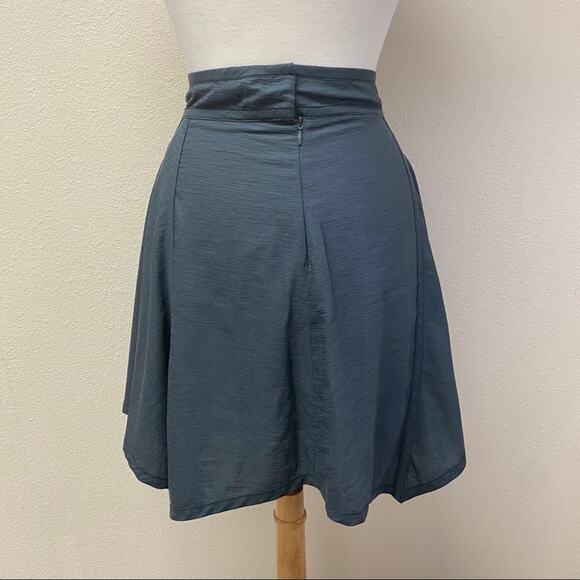 BCBGeneration Wrap Skirt in Dark Green Size 2 - Picture 3 of 7